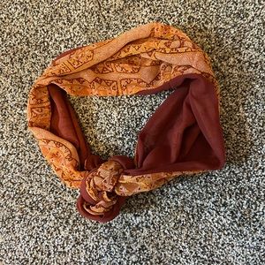 Pretty orange and red hair wrap printed scarf